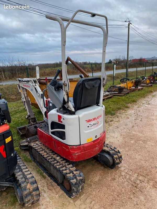 Micro-pelle 1t TAKEUCHI TB210R